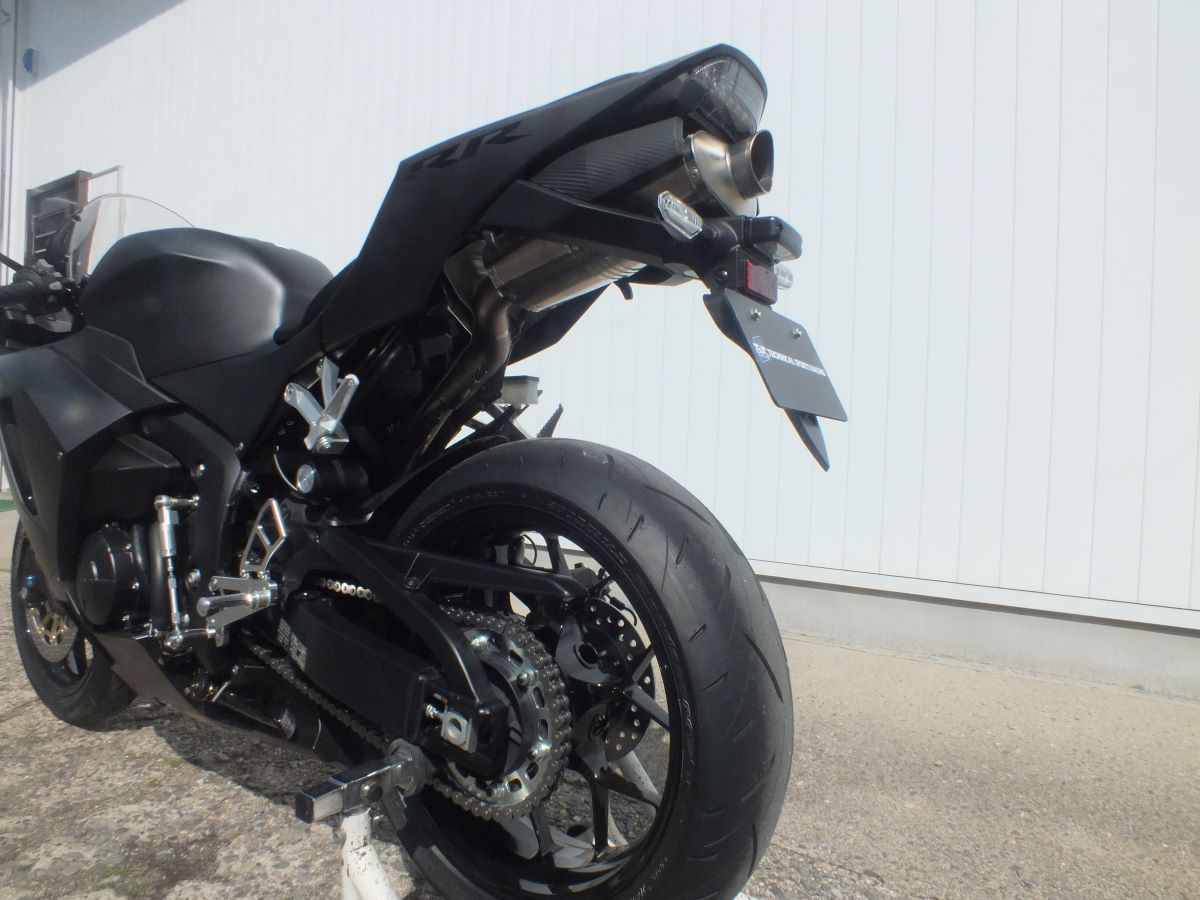 CBR600RR 21-23/24- スリップオン チタン HPS5