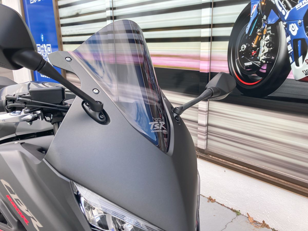 スクリーン CBR650R(RH03/'19-)(RH17/'24-) 50mmUP+20LONG スモーク
