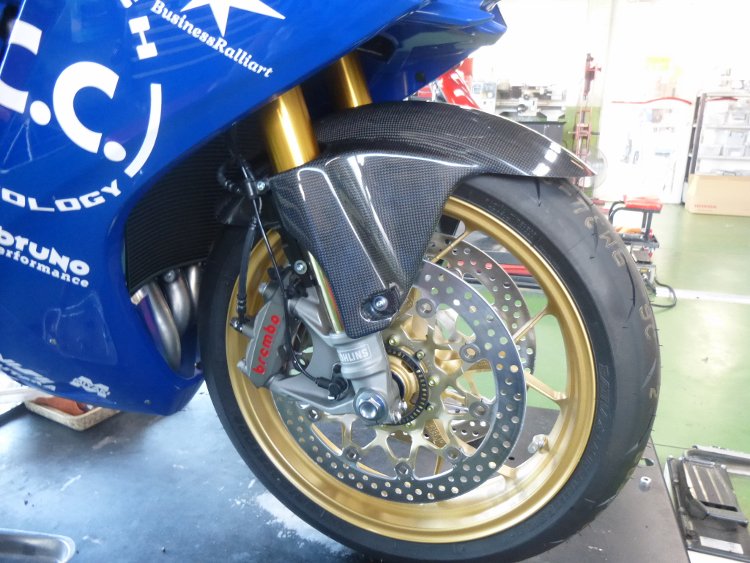 フロントフェンダー カーボン ワークスタイプ CBR1000RR / VFR800F