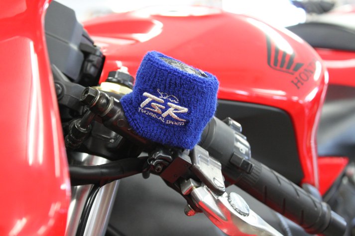 ブレーキフルードカップカバー/リストバンド ブルー Sサイズ