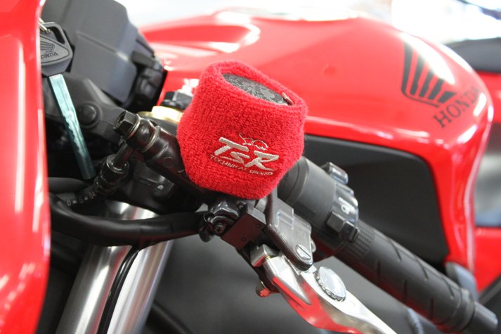 ブレーキフルードカップカバー/リストバンド レッド Sサイズ