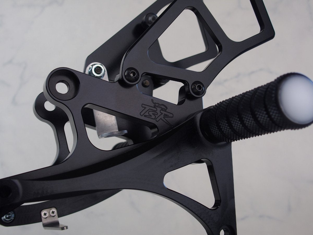 STEP KIT CBR250RR(M51/21-) 2P