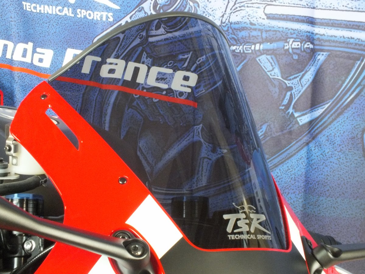 21- CBR600RR(2BL-PC40)スクリーン・スモーク