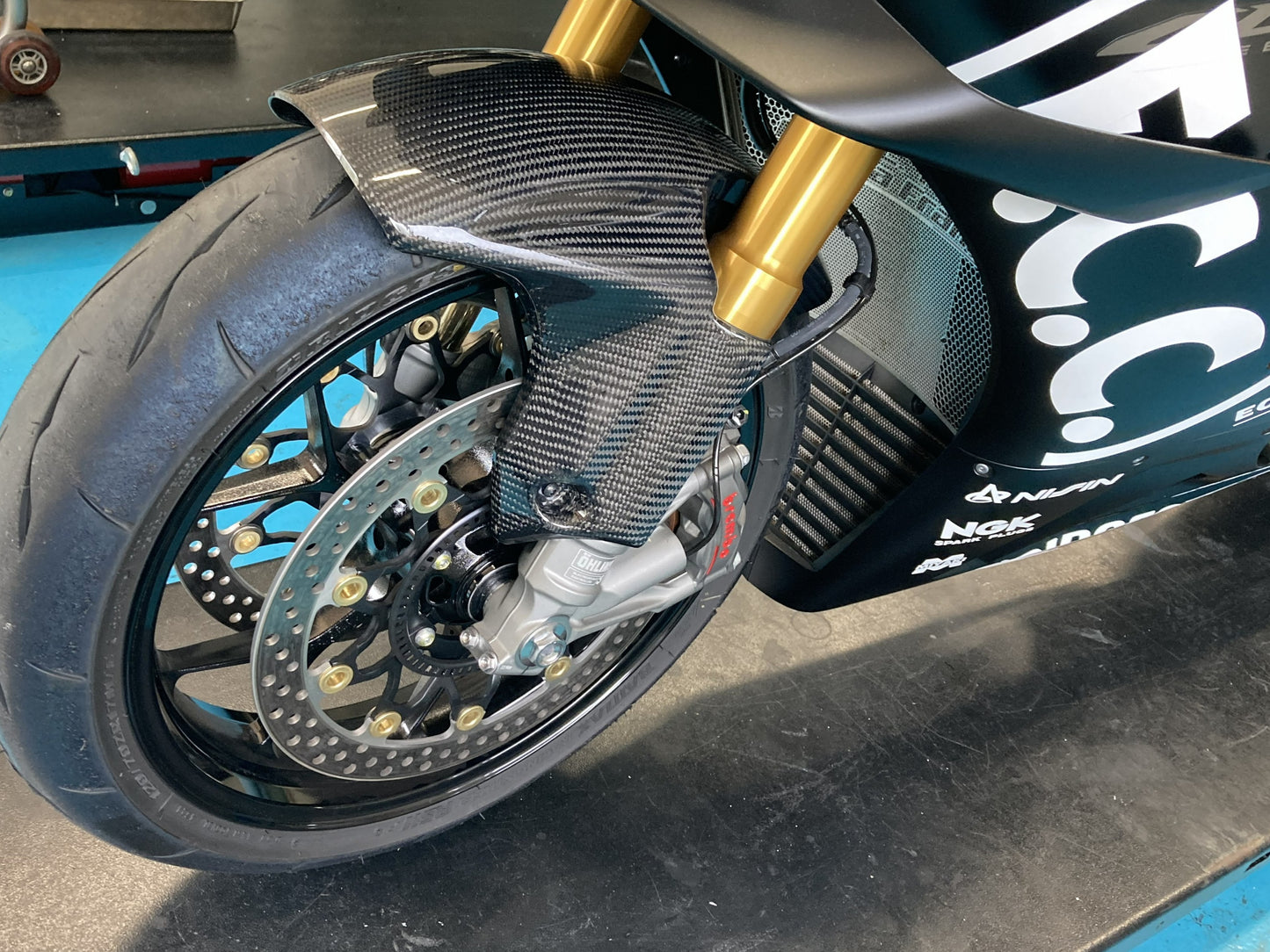 2020-2023・2024- CBR1000RR-R(SC82)フロントフェンダー/綾織カーボン