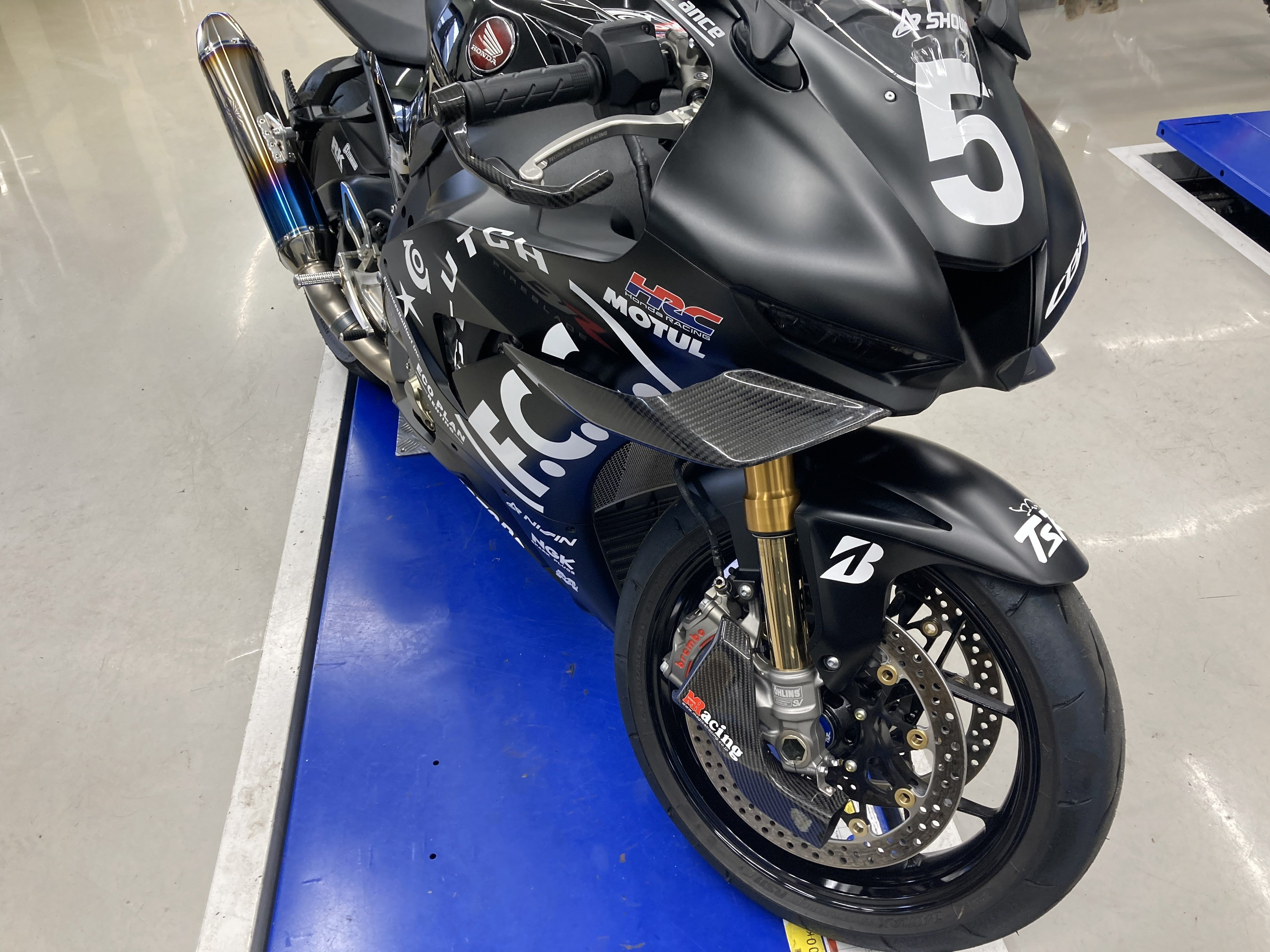 24- CBR1000RR-R ウイングレット 綾織カーボン – TSR ONLINE SHOP