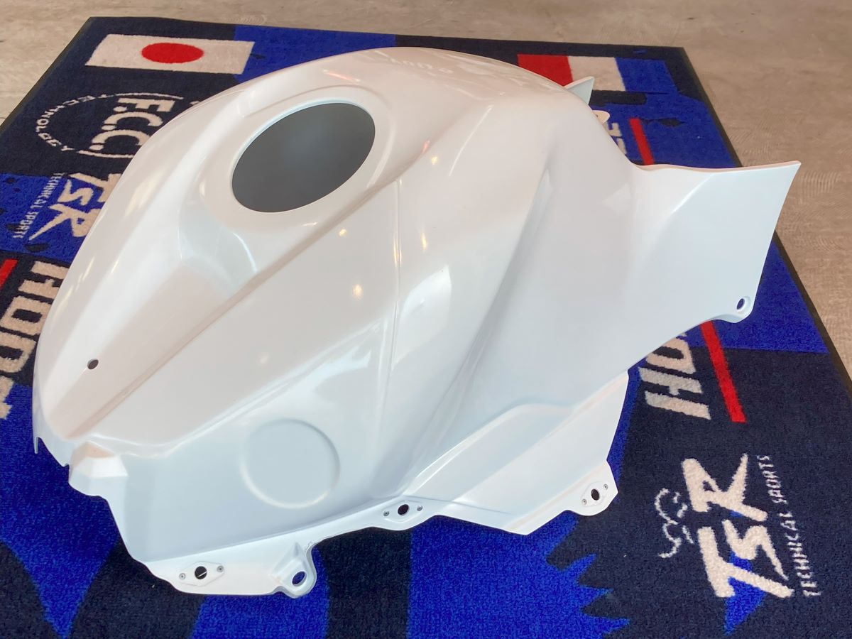 PC40 CBR600RR_2021- / FRP TANK COVER  RACING