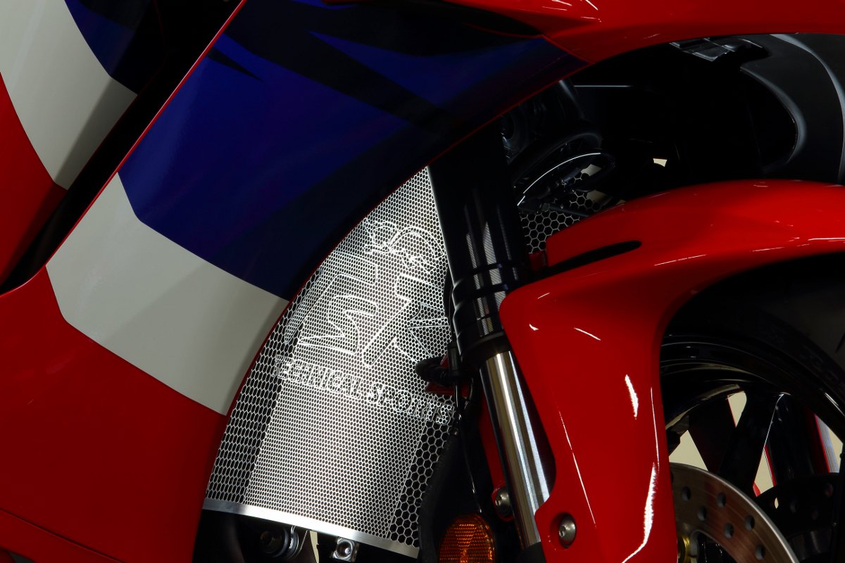 ラジエーターコアガード CBR600RR(PC40/21-) Type-A シルバー